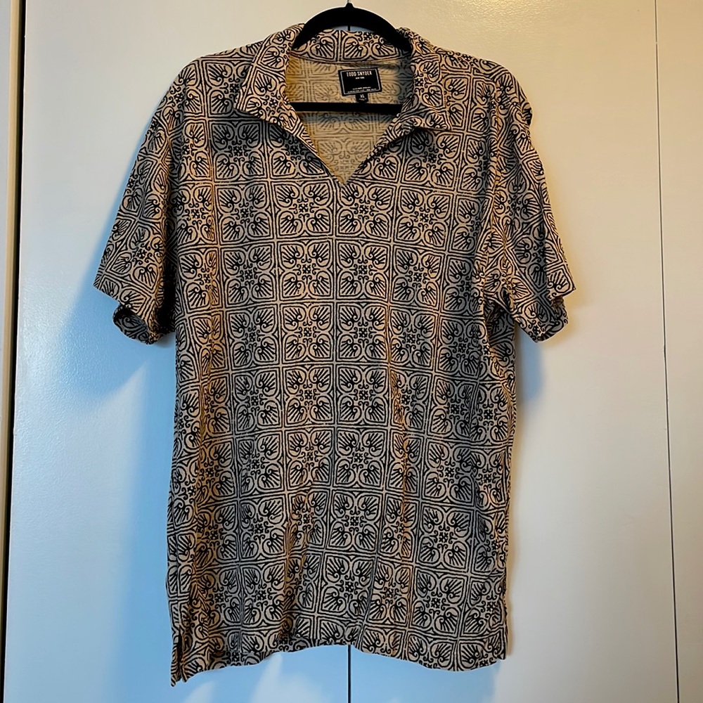 Todd Snyder Tile Printed Polo in Brown